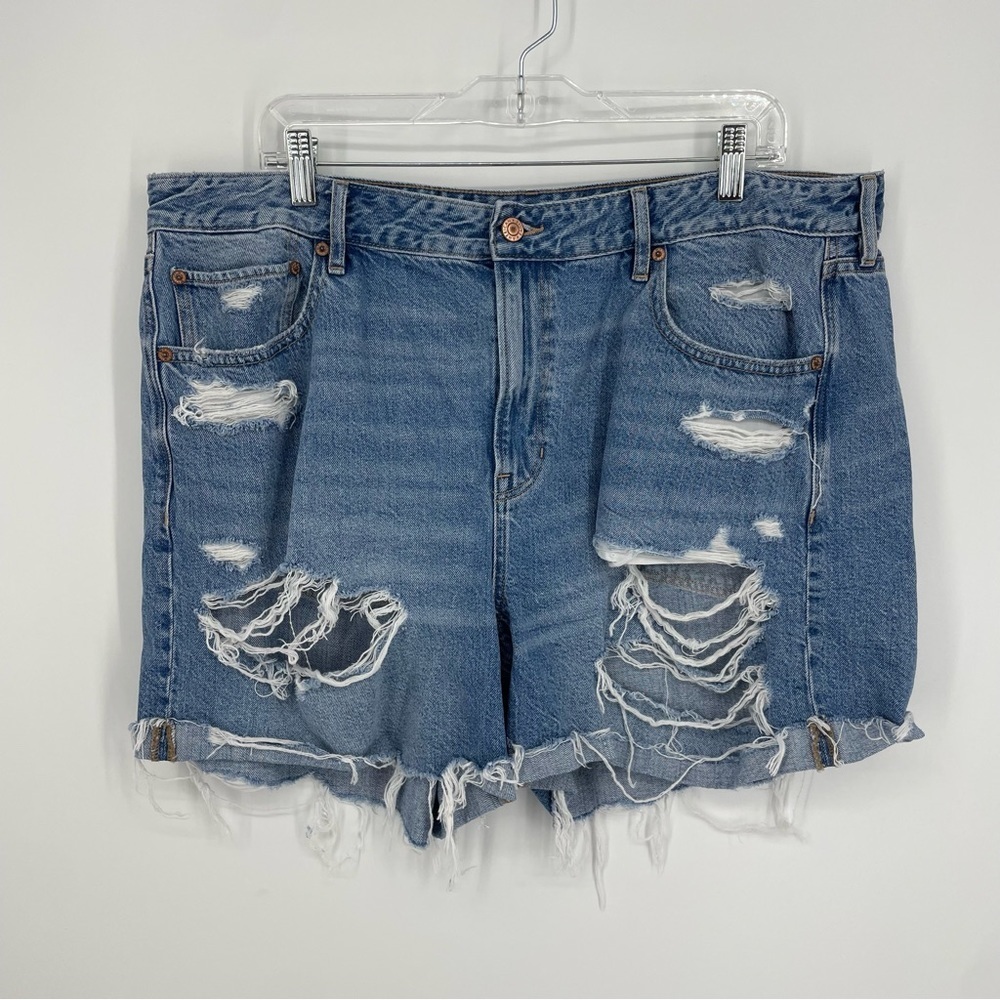 American Eagle Plus Size 18 Boyfriend Shorts Jean Denim Distressed